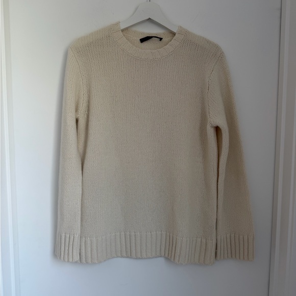 Jenni Kayne Amelia Crewneck Sweater Cashmere Ivory - Picture 4 of 11